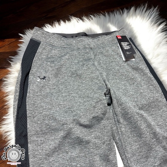 Under Armour Men’s Gray & Black Lightweight Performance Sweatpants – NWT (Small) - Picture 2 of 4